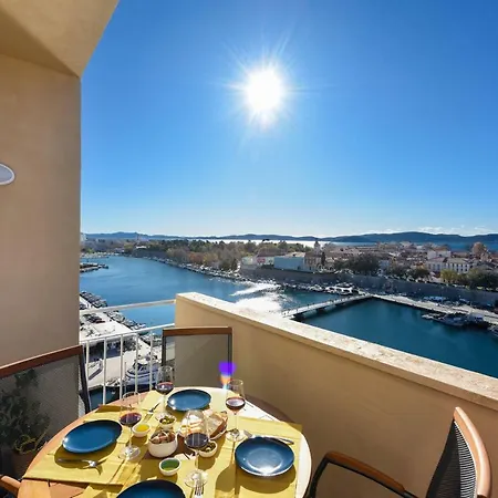 Penthouse Dolcevita 公寓