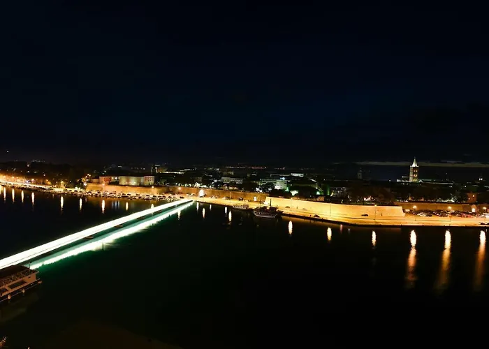 Penthouse Dolcevita Lägenhet *