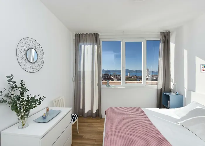 Lägenhet Penthouse Dolcevita Zadar